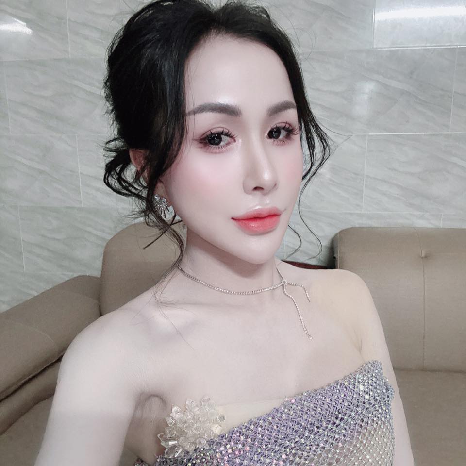 Chị Kim Anh